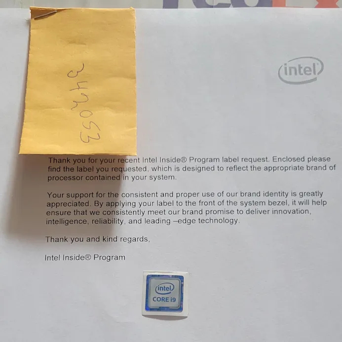 Door Intel verzonden brief met een aangevraagde Intel Inside-sticker.