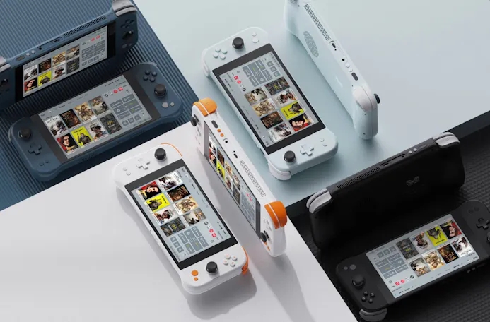 Promotioneel beeld van meerdere kleuren en uitvoeringen van de Ayaneo Next-handheld.
